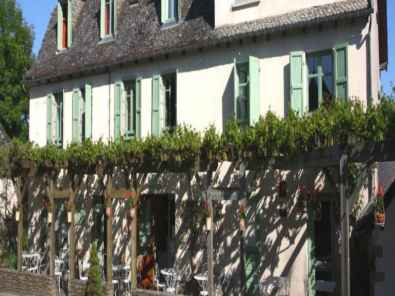 Logis Auberge Du Fel Le Fel Exterior photo